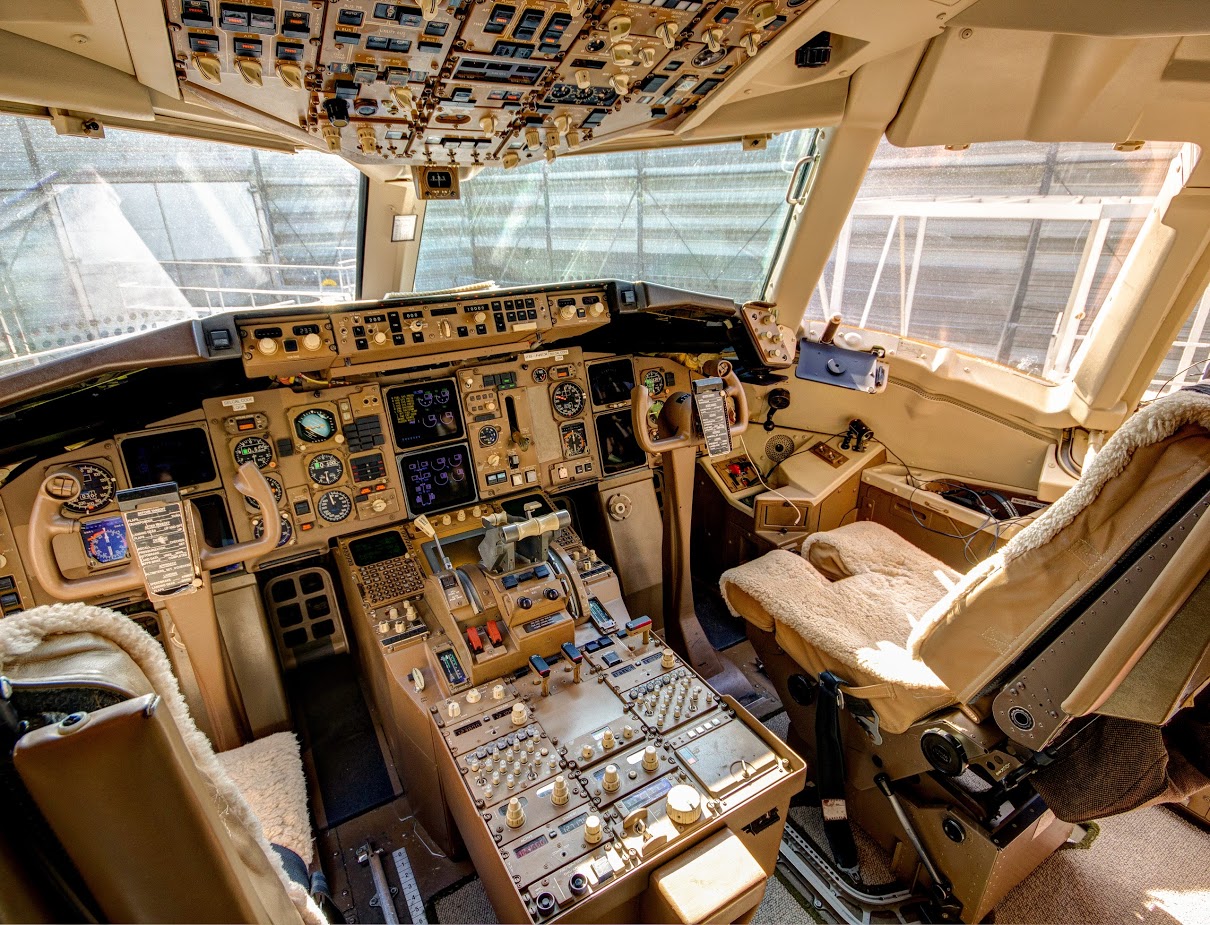 cockpit-0.jpg